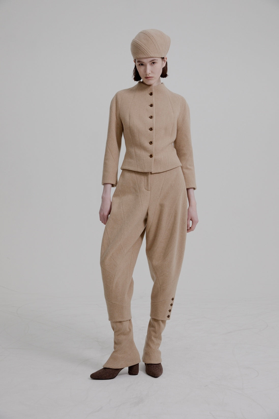 Geometric diagonal volume cropped trousers