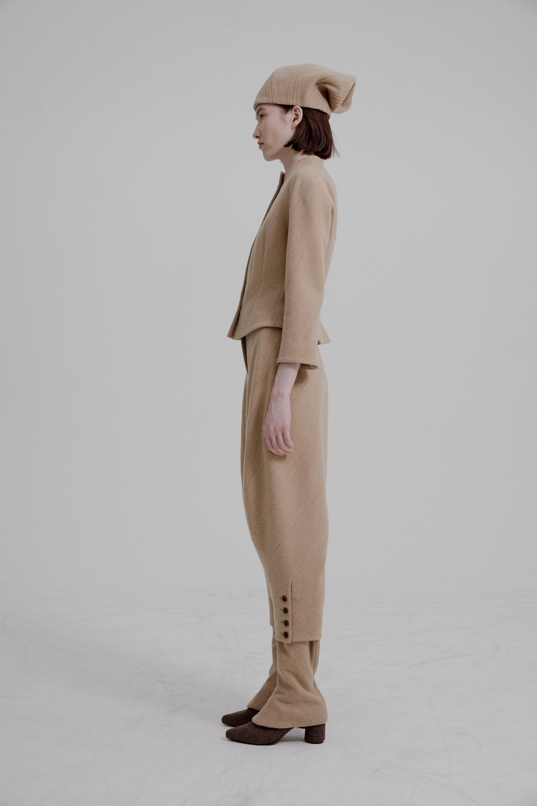 Geometric diagonal volume cropped trousers