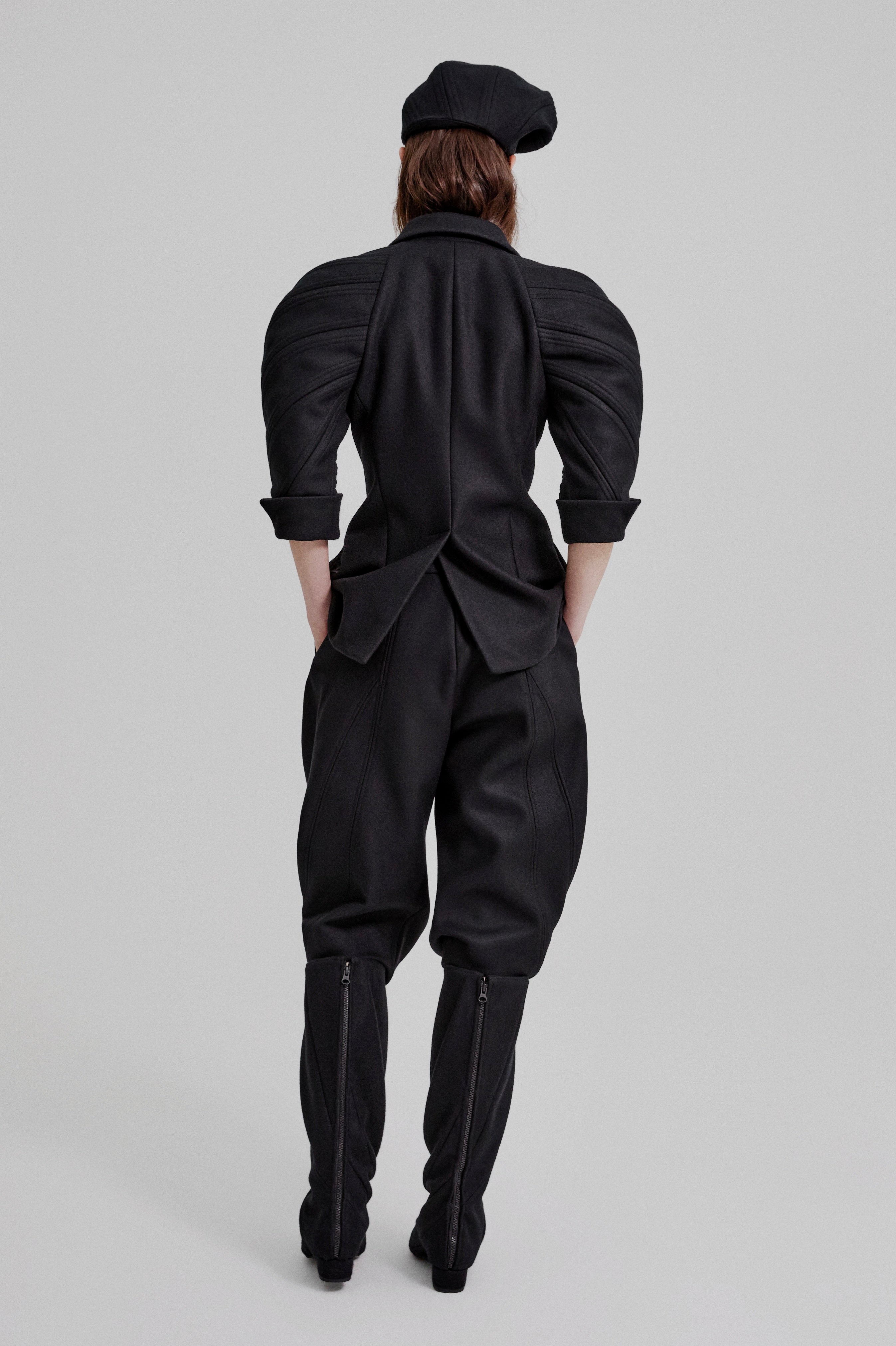 Kinetic sculpted sleeve bloomer jacket