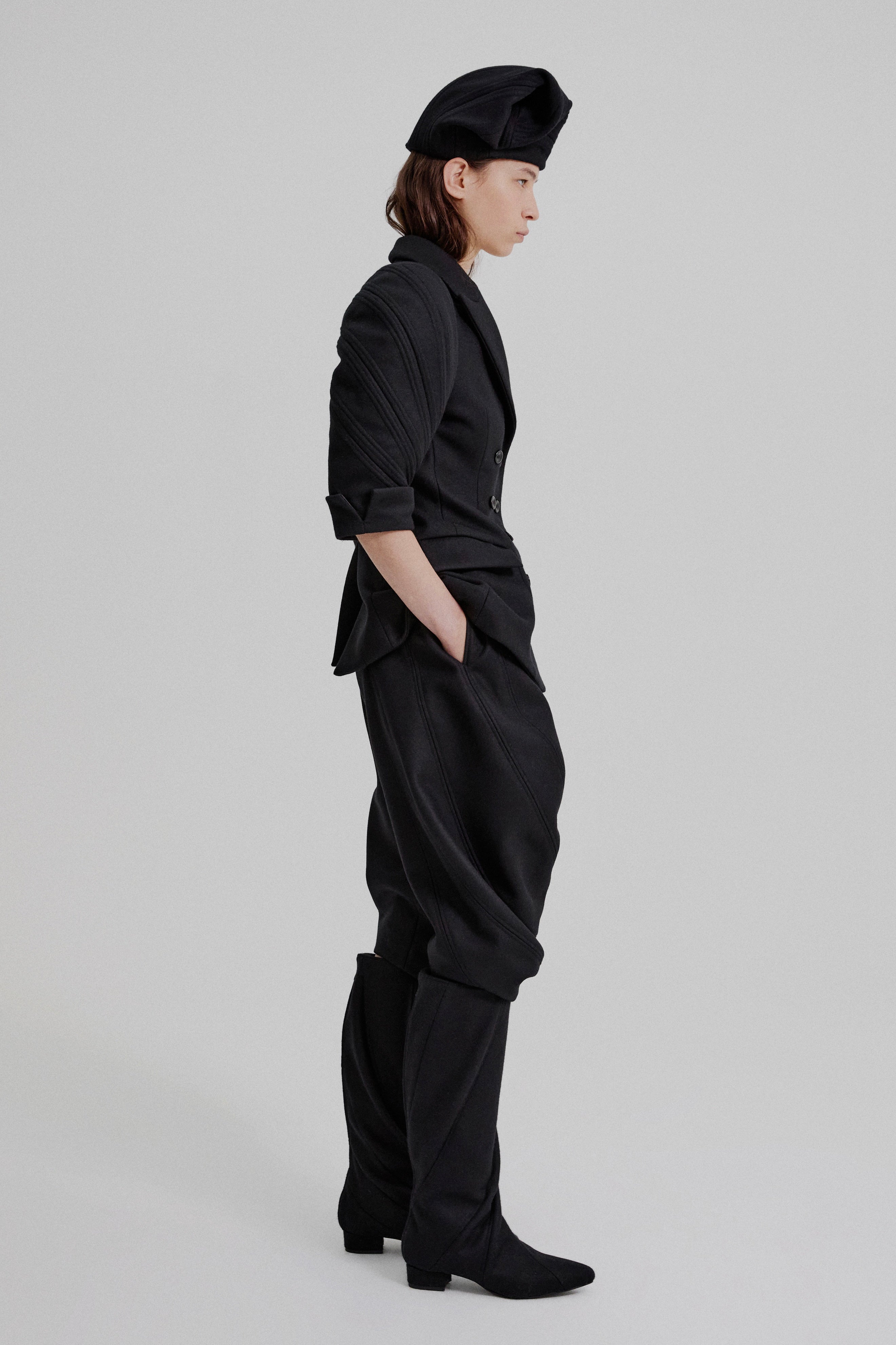 Kinetic sculpted sleeve bloomer jacket